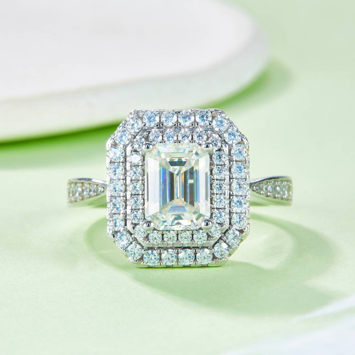Exquisite rectangular S925 silver plated white gold moissanite diamond women's ring 2.0 carats D-grade